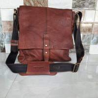 ราคา Renoma cwo กระเป๋าสะพายหนัง (22686060275)