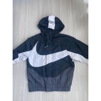 ราคา NIKE big swoosh Nylon Jacket แท้ (28772484056)