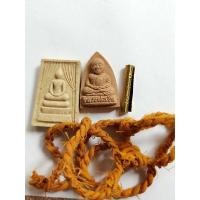ราคา พระสมเด็จแหวกม่าน+พระผงหลวงพ่อเงิน+ตระกรุด+ฝ้ายจีวร หลวงพ่อรักษ์ (14288077950)