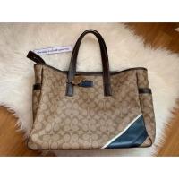ราคา COACH ซิปกระเป๋าช้อปปิ้งกระเป๋าผู้หญิงกระเป๋าสะพายไหล่ มือ 2 ของแท้ % (6902470421)