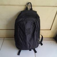 ราคา กระเป๋าเป้แบรนด์ Preloved Genova เหมาะกับแล็ปท็อปขนาด 14 นิ้ว (56502252052)