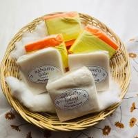 ราคา (ก้อนบุบ) สบู่การอง Galong สบู่น้ำนมข้าว สบู่ส้ม (16391467404)