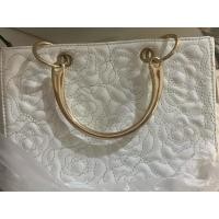 ราคา ข้อบกพร่องของ River Island Satchel เป็นสีดําเล็กน้อย (27920564087)