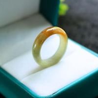 ราคา แหวนหยกเขียวใสติดเหลืองน้ำผึ้งเนื้อแก้ว size 55 mm งานหยกพม่าแท้สีธรรมชาติ (45211544370)