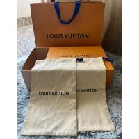 ราคา ชุดกล่องรองเท้าlvพร้อมถุงผ้าและถุงกระดาษ (28750431544)