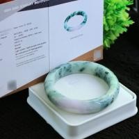 ราคา กำไลหยกท้องปลิงเนื้อแก้วฮกลกซิ่ว หยกสามสี size 61 mm (40231104924)
