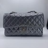 ราคา BU220202003] Chanel / Classic Glitter Caviar Double Flap SHW (17226839174)