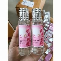 ราคา น้ำหอมกลิ่นสบู่ลักษ์สีชมพู 35 ml (27178878342)