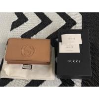 ราคา กระเป๋า Gucci soho woc 7.5”สีเบจ แท้100% (23784632647)