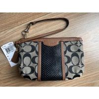 ราคา Coach NWT F51724 Signature Snakeskin Leather Medium Wristlet (13076848345)