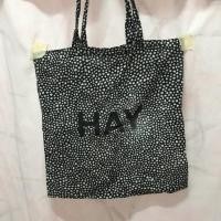 ราคา USED HAY TOTE BAG (318804503)