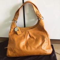 ราคา กระเป๋าสะพาย ยี่ห้อ Coach หนังแท้ ของแท้ 100% (2894610861)