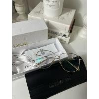 ราคา กรอบแว่นตา Dior แท้ พร้อมอุปกรณ์ สภาพใช้งาน (51061167171)