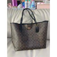 ราคา ส่งต่อกระเป๋า Coach Tote Bag มือสอง (42323105872)