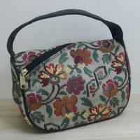 ราคา กระเป๋าถือผ้าปักลาย Handmade สินค้าญี่ปุ่นมือสอง (364228874)