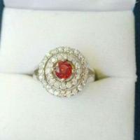 ราคา แหวนพลอยโกเมน สีแดง Garnet กลม 5 mm. แหวนเงินแท้92.5% ชุบทองคำขาว ฝังเพชรcz ไซส์51 สไตล์แถวล้อม เรียบหรู พลอยแท้ธรรมชาติ (5567832392)