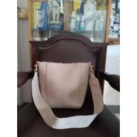 ราคา กระเป๋ามือสองหนังแท้ทรงถัง สะพายไหล่ (18384261404)