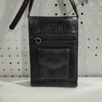 ราคา กระเป๋าหนังสะพายข้าง Esprit leather crossbody bag (46362277318)