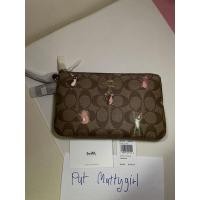 ราคา กระเป๋าคล้องมือ coach 2 ซิป ไซส์ L ลายหนู (14079439926)