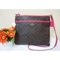 ราคา Coach F34938 (390375436)