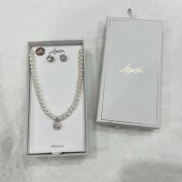 ราคา ชุดสร้อยคอและต่างหู Lovisa Pearl A (48812176947)