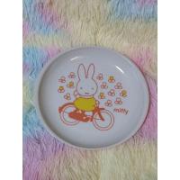 ราคา น่ารัก Miffy จานเซรามิก มิฟฟี่ ยกขอบ ใบใหญ่ ลาย มิฟฟี่ ขี่จักรยาน ในสวนดอกไม้ น่ารักมากๆคร้า (18472026932)