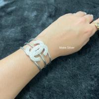 ราคา MaKe Silver กำไลข้อมือตัวcตอกลายขนาด3.5cmเงินแท้92.5% แถมฟรีน้ำยาล้างเงิน 30ml (41930353040)