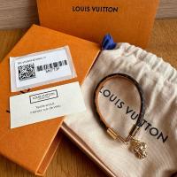 ราคา Used Once Like New! LV Monogram Vivienne Bracelet Size17 DC20 (28226019644)