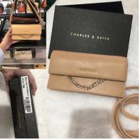 ราคา กระเป๋าสตางค์ 2in1 แบรนด์ Charles & Keith (8103554476)