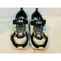 ราคา รองเท้าผู้ใหญ่ ขนาด 27 cm. ยี่ห้อ FILA รุ่น Skipper Metal KD มือสองญี่ปุ่น (สภาพ 95%) คัดพิเศษ (46611794110)