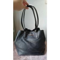 ราคา กระเป๋า Calvin klein หนัง สีดำ มือสอง (8174731729)