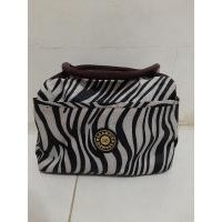 ราคา กระเป๋าถือ SSAMZIE** (51756791964)