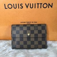 ราคา Used lv damier (918133841)