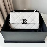 ราคา Used like new Chanel mini8” white caviar lacquered metal holo307xxx สภาพสวยงามไร้ตำหนิ ขอบมุมสวยกริ๊บ ใช้1-2 ครั้ง (24350593153)