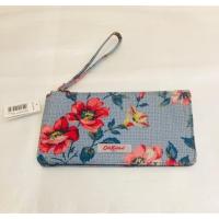 ราคา กระเป๋าสตางค์คล้องมือ Cath Kidston ลาย Pembroke Rose แท้ (6539401493)