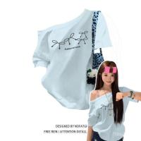 ราคา พร้อมสต็อกจุดไขมันมมหวานไหล่เฉียงแขนสั้นเสื้อยืดสาวพิมพ์ท้องฟ้าสีฟ้าหลวมแฟชั่นด้านบนสไตล์ขี้เกียจฤดูร้อนนักเรียนไขมัน พัลส์ไซส์ เสื้อยืดขนาดใหญ่เกินไป (51860296787)