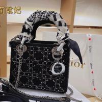 ราคา กระเป๋า Dior ใหม่สไตล์ซาติน Rhinestone Chain เพชรเต็ม Punk Niche Retro Dior กระเป๋าถือ CD กระเป๋าสะพาย CD กระเป๋า CD กระเป๋าถือ CD กระเป๋าถือขนาดใหญ่ความจุ Big-ame กระเป๋า Street Wear กระเป๋าสุภาพสตรี