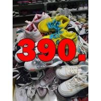 ราคา รองเท้ามือสองliveสดสภาพดีไม่มีกล่องสภาพใหม่มาก (6355503295)