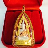 ราคา พระพุทธชินราชเลี่ยมทอง ทองแท้75% เลี่ยมกันน้ำ (ตัวพระไม่ใช่ทองคำค่ะ) #องค์สีทองกษัตริย์ ราคา 2590฿ (921430110)