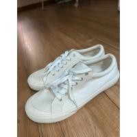 ราคา ส่งต่อ มือสอง สภาพใหม่ ซื้อจาก GU ญี่ปุ่น รองเท้าสีครีมๆขาว ทรง converse all star เบอร์ 26 (41-42cm) (43129005404)