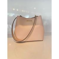 ราคา กระเป๋าสะพายไหล่ Michael Kors รุ่น Pratt Medium Shoulder Bag ของแท้ 100% ของใหม่ สีชมพูอ่อน (57203791935)