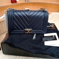 ราคา [CO211201445] Chanel / Boy Chevron Lambskin SHW (12361794707)