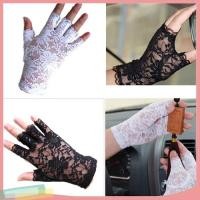 ราคา ถุงมือลายลูกไม้สีดำสีขาว LK (1258609734)