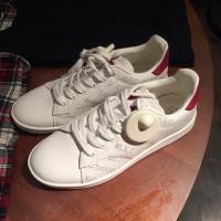 ราคา cc-oo 100% men size40-45EUR หนังล้วนทั้งใบ ของแท้จากช็อป ป้าย+ถุงครบค่ะ สอบถามได้ (232382716)