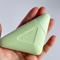 ราคา [SU] Prada Hand Cream 50ml Light Green Triangle Special-Shaped Tube Fragrance Hand Cream 50ml Moisturizing Moisturizing Portable Portable Hand Care Hand Cream (28295430008)