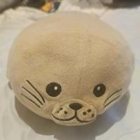 ราคา ตุ๊กตาแมวน้ำนุ่มนิ่ม Soft seal doll สไตล์อุ๋งๆ ผ้ากำมะหยี่ใยโพลีเอสเตอร์ มือสอง (53807739863)