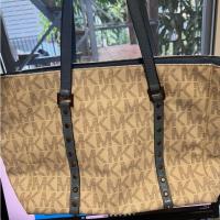 ราคา กระเป๋าสะพายไหล่ Michael Kors MK(แท้ มือสอง) (57653682317)