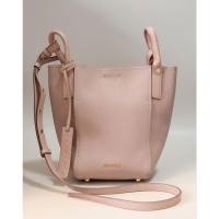 ราคา [UsedLikeNew] กระเป๋า Beanpole แท้ สีชมพูนู้ด ทรงถัง สภาพนางฟ้า (27317758805)