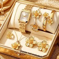 ราคา ชุดนาฬิกาและเครื่องประดับแฟชั่นสําหรับผู้หญิง 7 ชิ้น ทรงสี่เหลี่ยมผืนผ้า ประกอบด้วย นาฬิกา สร้อยคอ สร้อยข้อมือ แหวน ต่างหู สายสแตนเลสสตีล ลายดอกไม้ ของขวัญ (ไม่มีกล่อง) (29045441360)