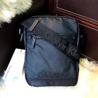 ราคา CALVIN KLEIN (315981149)